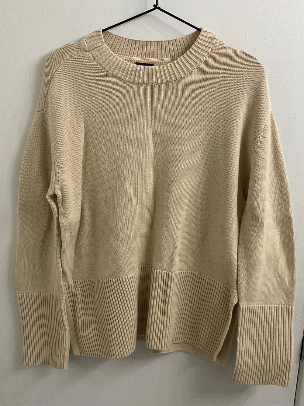 GAP Men’s Beige Crewneck Sweater